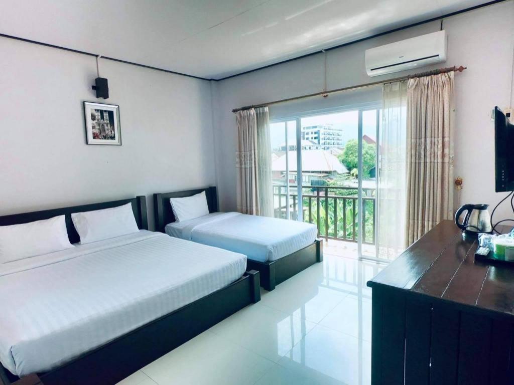 Phou Ang Kham 2 Hotel Vang Vieng Exteriör bild