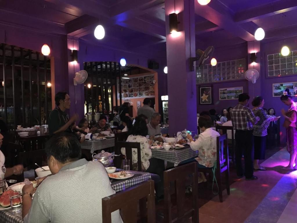 Phou Ang Kham 2 Hotel Vang Vieng Exteriör bild