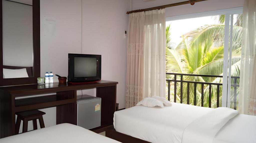 Phou Ang Kham 2 Hotel Vang Vieng Exteriör bild