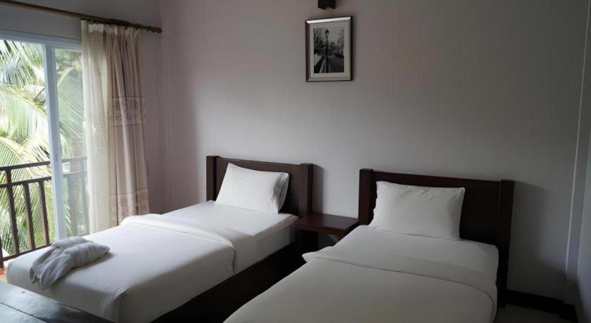 Phou Ang Kham 2 Hotel Vang Vieng Exteriör bild